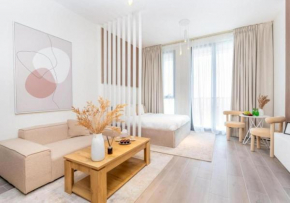 Stylish Noor 3 Studio with Poolside Views by Vibel